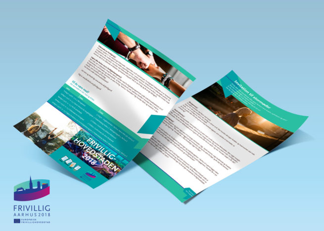 farverig flyer invitation på lyseblå baggrund